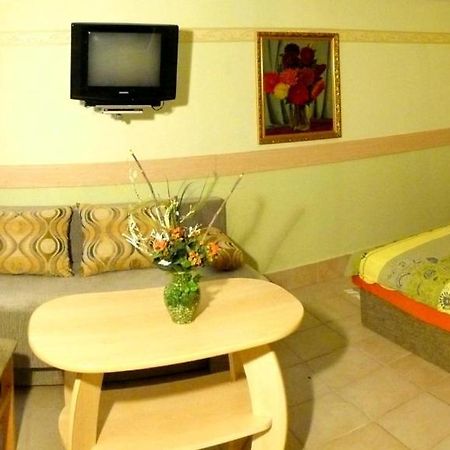 Hotel-Pension Residenz Balatonakali Exterior photo